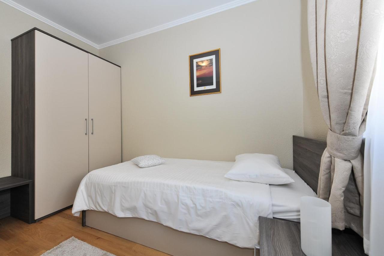 Apartmani Peric 1 Meka Draga Obrovac Bagian luar foto